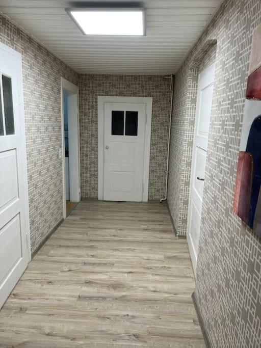 Schoenes City-Apartment Im Zentrum Mit Balkon Hof  Kültér fotó