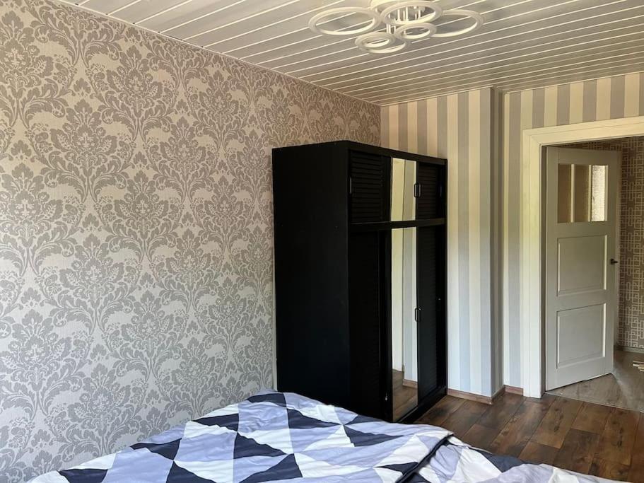 Schoenes City-Apartment Im Zentrum Mit Balkon Hof  Kültér fotó