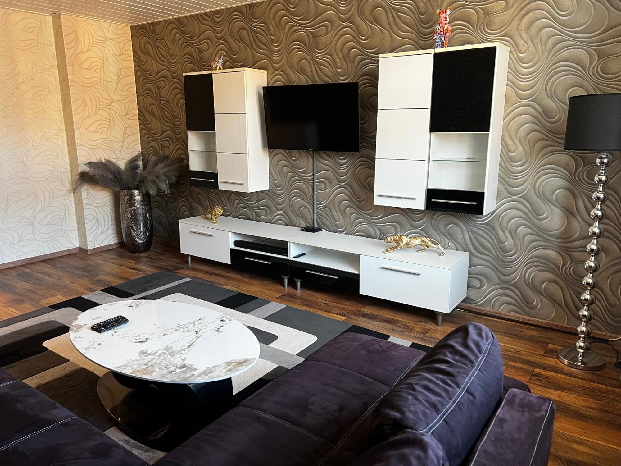 Schoenes City-Apartment Im Zentrum Mit Balkon Hof  Kültér fotó